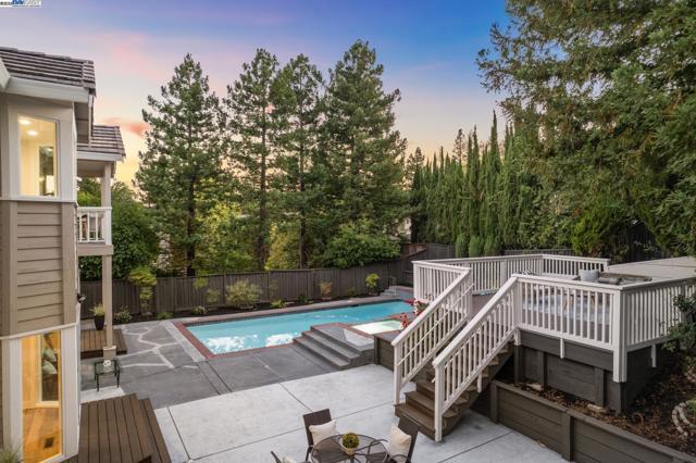 25 Mackenzie, Danville CA: https://media.crmls.org/mediaz/8ba580c8-139a-4760-91bb-b3fc7e3fb2e9.jpg