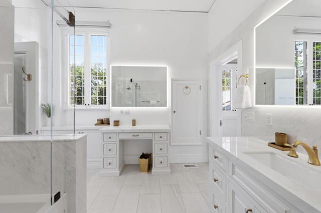 85 Fagan Drive, Hillsborough CA: https://media.crmls.org/mediaz/8ba63fc1-74d6-462b-9ad8-ba4b8ba9767c.jpg