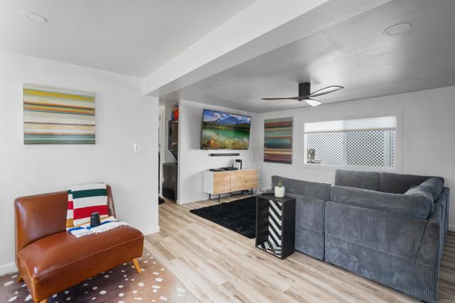 699 N Vulcan Avenue, Encinitas CA: https://media.crmls.org/mediaz/8ba757bd-2fca-493c-9687-0ebe48326600.jpg