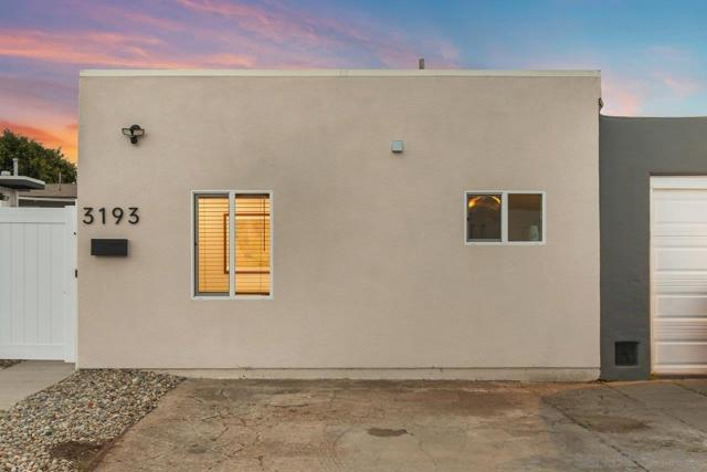3195 Juniper St, San Diego CA: https://media.crmls.org/mediaz/8ba7f325-7281-4efd-a8fc-8f24a5150324.jpg