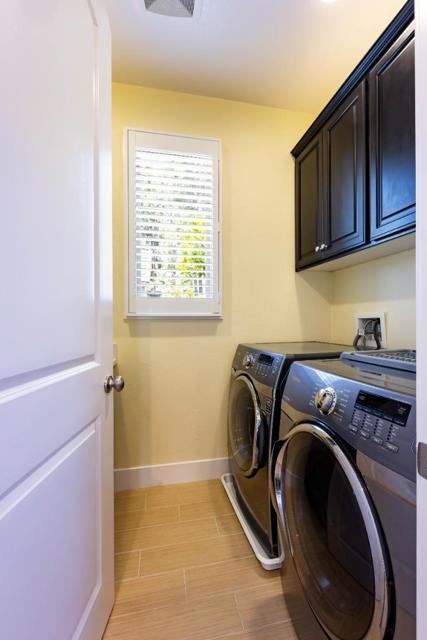 3503 Alma Village Circle, Palo Alto CA: https://media.crmls.org/mediaz/8ba8d25a-a092-4727-85d3-aa322d666d8b.jpg