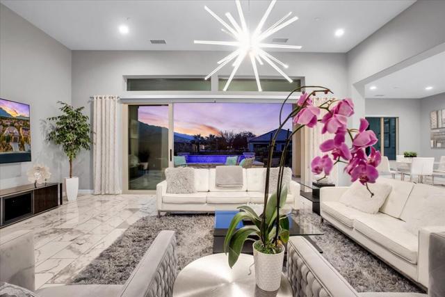 104 Barolo, Rancho Mirage CA: https://media.crmls.org/mediaz/8ba92418-f612-4cd5-845f-9a55d9c97e43.jpg