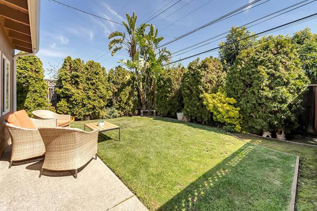 Image 33 of 41 For 84 Lavonne Drive