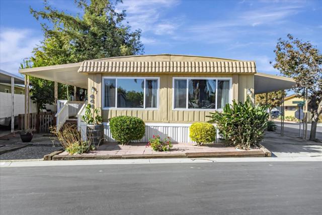 2151 Oakland Road, San Jose CA: https://media.crmls.org/mediaz/8baa059b-f08f-4703-be41-c92bf76c69ee.jpg