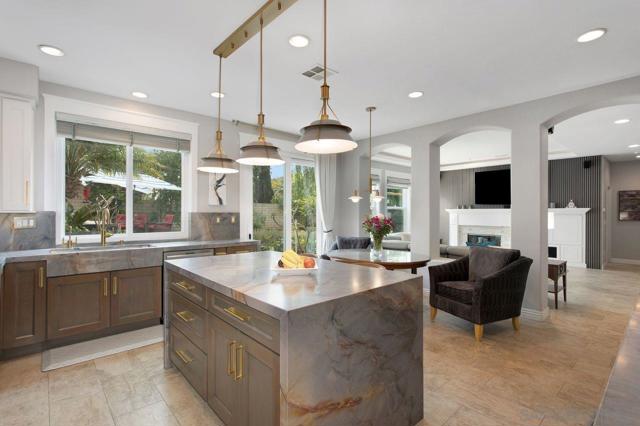 1217 BELLEFLOWER RD, Carlsbad CA: https://media.crmls.org/mediaz/8baa352f-3059-4044-a5d2-7124c42a18e4.jpg