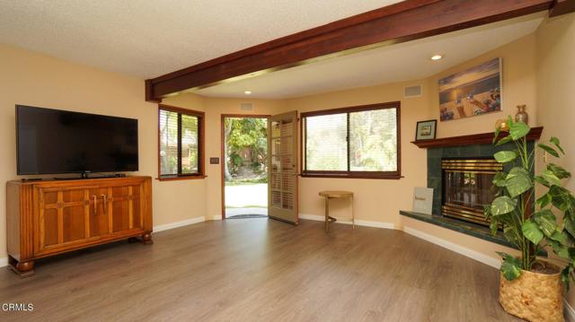 Detail Gallery Image 13 of 36 For 398 Day Rd, Ventura,  CA 93003 - 5 Beds | 2/1 Baths