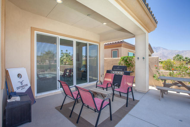 67424 Zuni Court Court, Cathedral City CA: https://media.crmls.org/mediaz/8bacd8e5-0ecc-4295-8f36-bfcc4f16ed0f.jpg