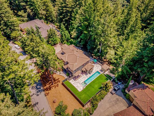18 Ridgecrest Lane, Scotts Valley CA: https://media.crmls.org/mediaz/8bad53fe-145f-444c-aa98-3464b73a88c7.jpg