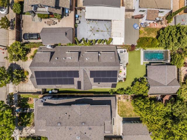 852 Paloma Avenue, Burlingame CA: https://media.crmls.org/mediaz/8bad69d7-9d18-4437-9a9d-966973b7b25f.jpg