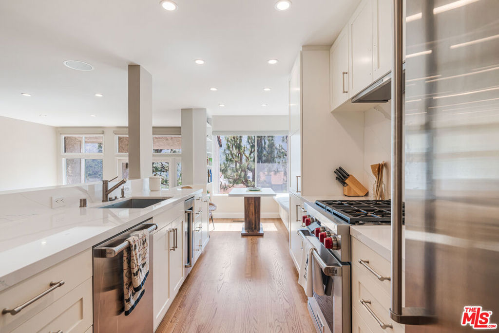 17083 Palisades Circle