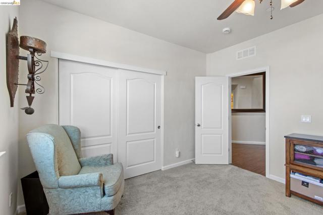 2469 Talaria Dr, Oakley CA: https://media.crmls.org/mediaz/8badc684-786c-412b-a754-0f9584faaef9.jpg
