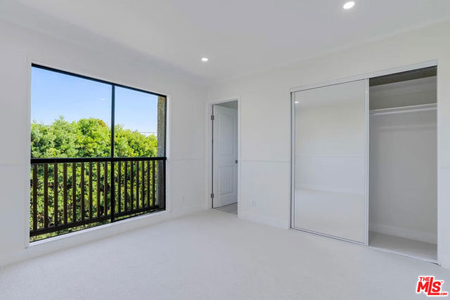 23471 Park Sorrento, Calabasas CA: https://media.crmls.org/mediaz/8bae185e-e96a-40c2-8398-b31224d07bd7.jpg