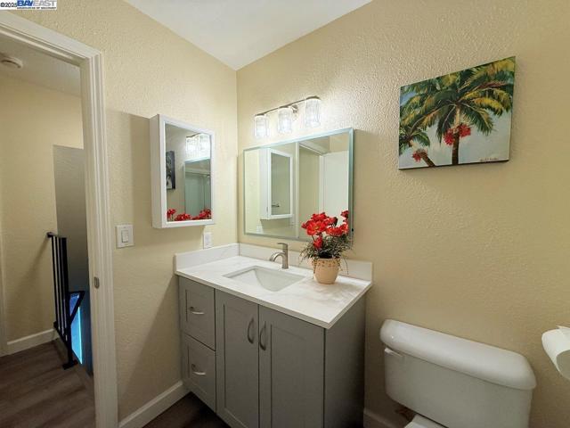 68 El Toro Ct, Fairfield CA: https://media.crmls.org/mediaz/8baea9ce-9bde-43ed-9b41-0fb6fc939499.jpg