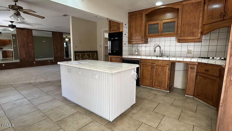 8Baf3Bf3 81C5 4295 Bc07 20B6B3522150 1222 W Avenue J15, Lancaster, Ca 93534 &Lt;Span Style='BackgroundColor:transparent;Padding:0Px;'&Gt; &Lt;Small&Gt; &Lt;I&Gt; &Lt;/I&Gt; &Lt;/Small&Gt;&Lt;/Span&Gt;