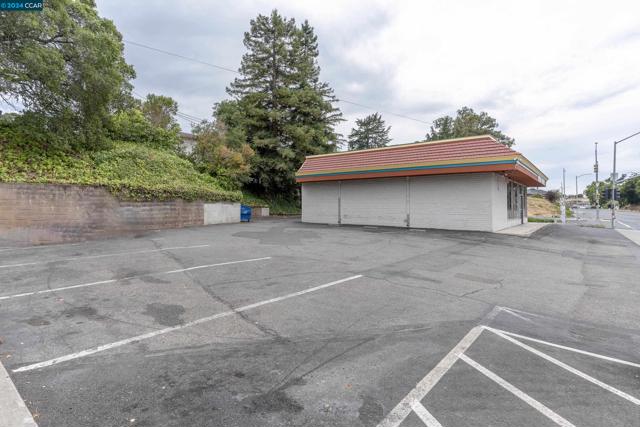Image 4 of 23 For 1617 San Pablo Avenue