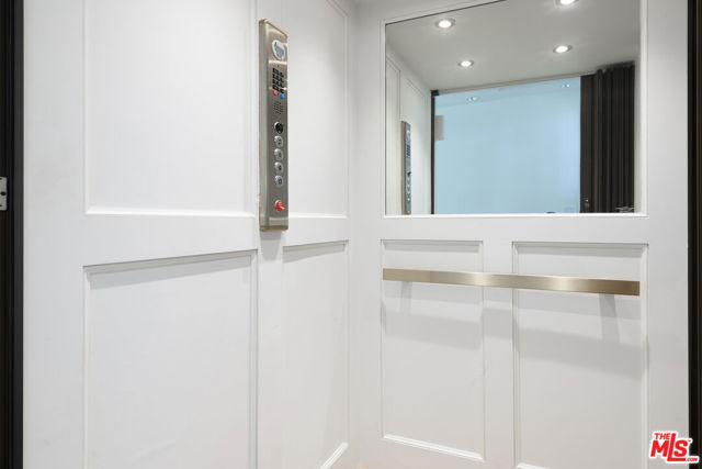 Drew Fenton | 10950 Bellagio Road Los Angeles CA | MLS: 7409196 Drew Fenton | 10950 Bellagio Road Los Angeles CA | MLS: 7409196