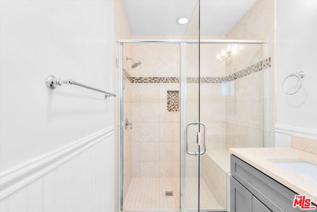 MLS #25597193 image #24