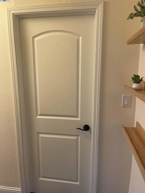7776 Dublin Green Ct, Dublin CA: https://media.crmls.org/mediaz/8bb0db95-86ac-4ae4-986b-52f6bf036d1e.jpg