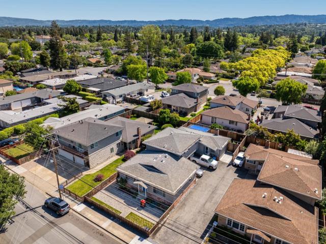 15061508 Kentfield Avenue, Redwood City CA: https://media.crmls.org/mediaz/8bb0e7d2-0a0b-4d7c-a578-b8b5af0926d5.jpg