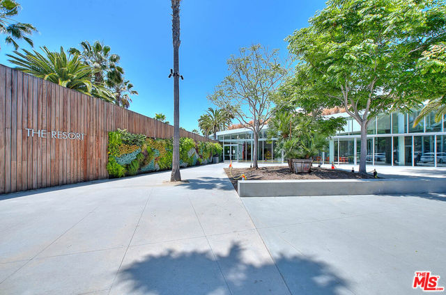 13020 Pacific, Playa Vista CA: https://media.crmls.org/mediaz/8bb0f710-491f-4afe-bc21-eb793a29eaa8.jpg