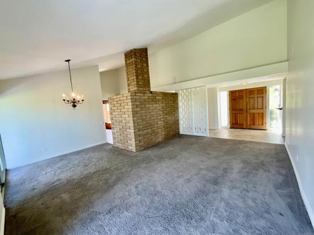Detail Gallery Image 9 of 49 For 3128 Governor Dr, San Diego,  CA 92122 - 4 Beds | 2 Baths
