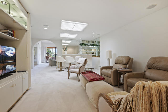 213 Calle Del Verano, Palm Desert, CA 92260