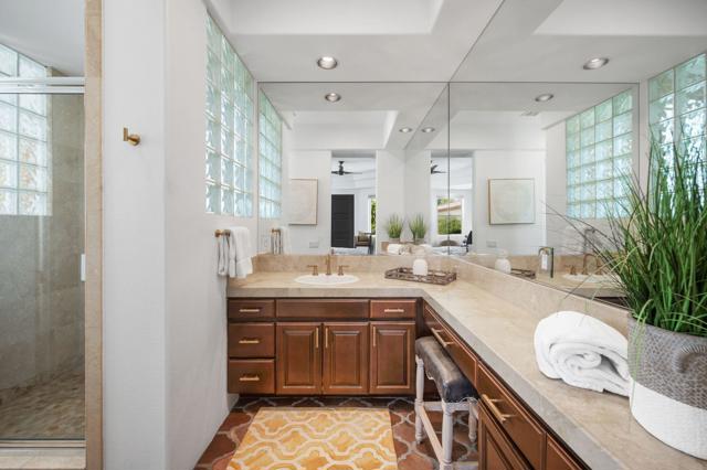 79005 Via San Clara, La Quinta CA: https://media.crmls.org/mediaz/8bb1abef-8990-471b-8013-aed32bdc3974.jpg