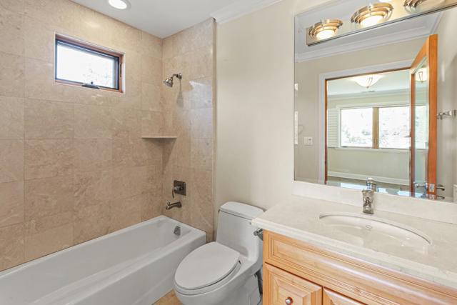 436 Summit Drive, Redwood City CA: https://media.crmls.org/mediaz/8bb1bb97-f484-4679-9069-0289263f1b4b.jpg