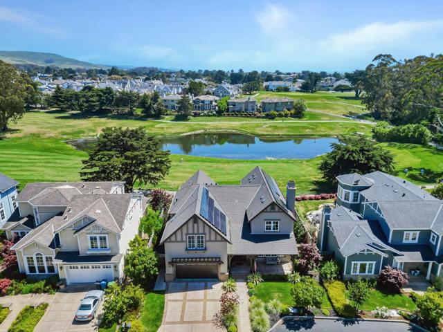 121 Carnoustie Drive, Half Moon Bay CA: https://media.crmls.org/mediaz/8bb1edf3-4488-4a25-ac95-23162da9cbb9.jpg