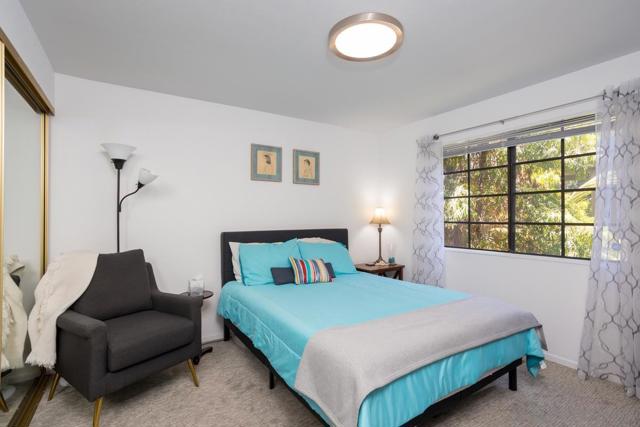 8880 Villa La Jolla Dr, La Jolla CA: https://media.crmls.org/mediaz/8bb20f61-dfb0-4a7b-873d-7370352a95c1.jpg