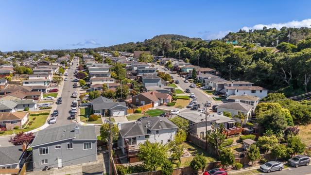 583 Hawthorne Avenue, San Bruno CA: https://media.crmls.org/mediaz/8bb2ba64-bd72-4319-9f3e-1866adec3c88.jpg