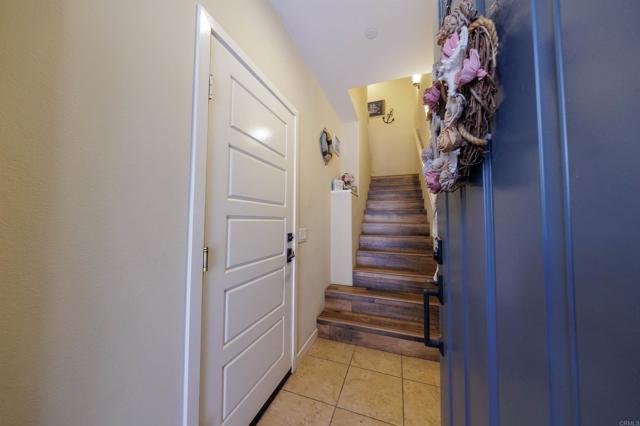 Detail Gallery Image 5 of 24 For 2118 Cosmo Way, San Marcos,  CA 92078 - 2 Beds | 2/1 Baths