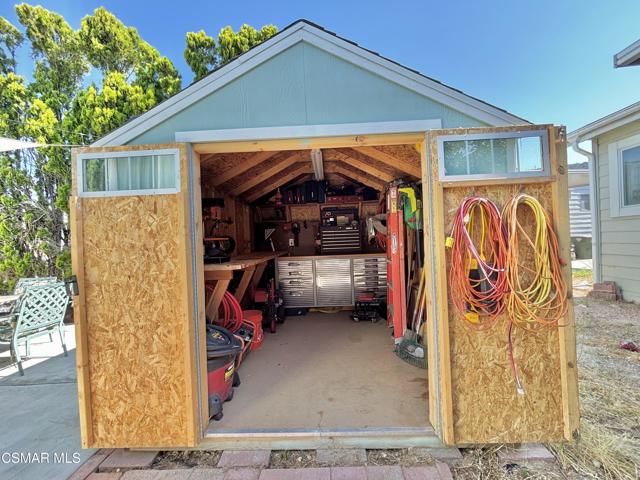 250 Telegraph Road, Fillmore CA: https://media.crmls.org/mediaz/8bb460f1-3c86-4a8d-a79c-e8b26b168520.jpg