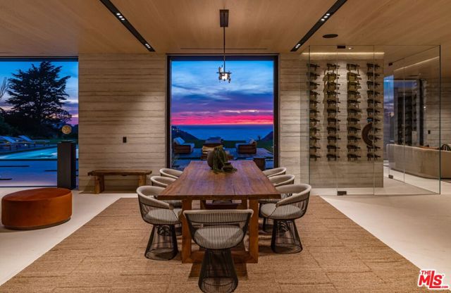 Image 37 of 41 For 6889 Dume Drive