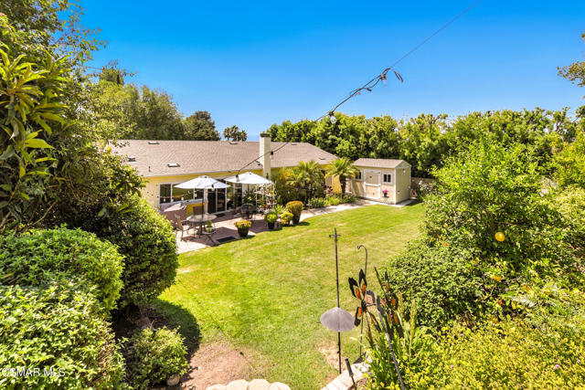 2063 Woodglen Street, Simi Valley CA: https://media.crmls.org/mediaz/8bb51793-ee3e-4939-b75b-48acaf32d605.jpg