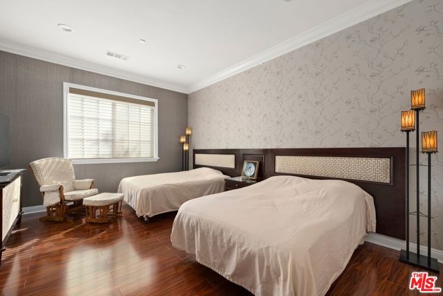 2855 Oak Knoll Drive, Diamond Bar CA: https://media.crmls.org/mediaz/8bb684f1-d8f4-4689-bfcf-a38331224cbe.jpg