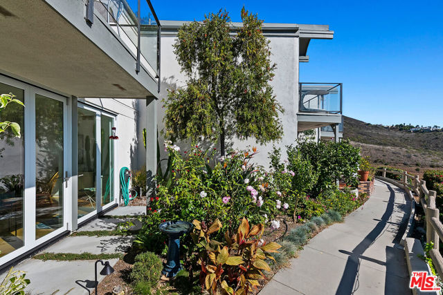 Drew Fenton | 6240 Tapia Drive Malibu CA | MLS: 7284330
