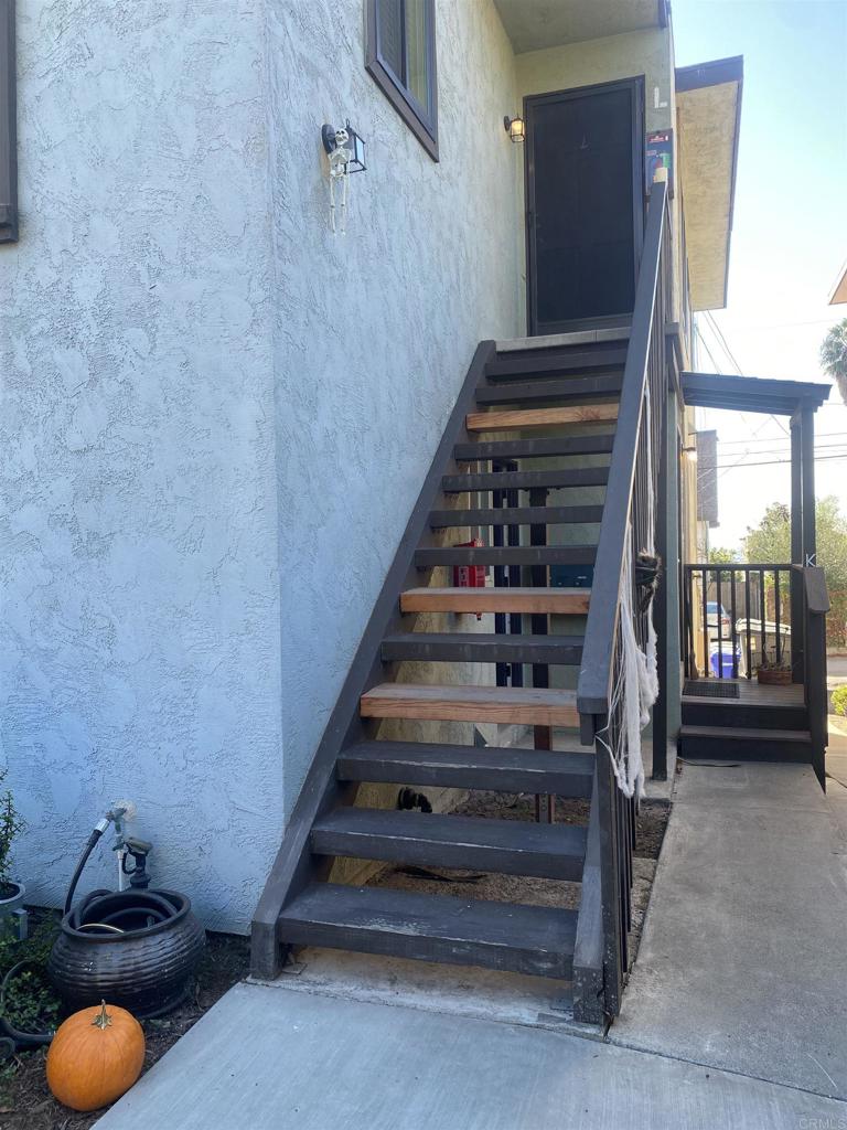2088 Montgomery Ave - photo 7
