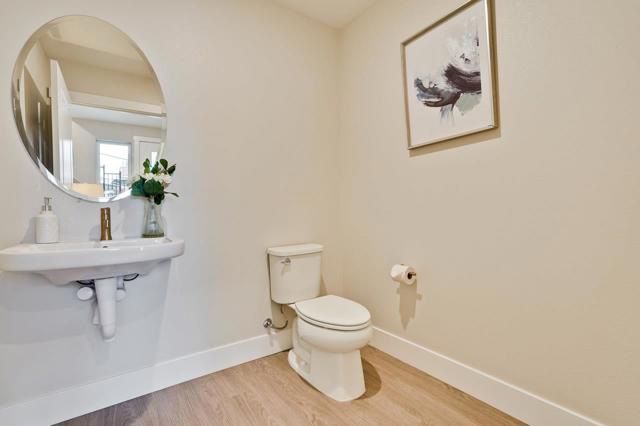 536 SoMi Court, Hayward CA: https://media.crmls.org/mediaz/8bb77217-88b1-4196-9e94-db9e3cab5ce4.jpg