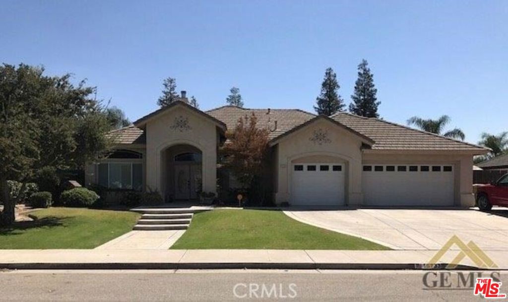 15733 Joseph Phelps Avenue
