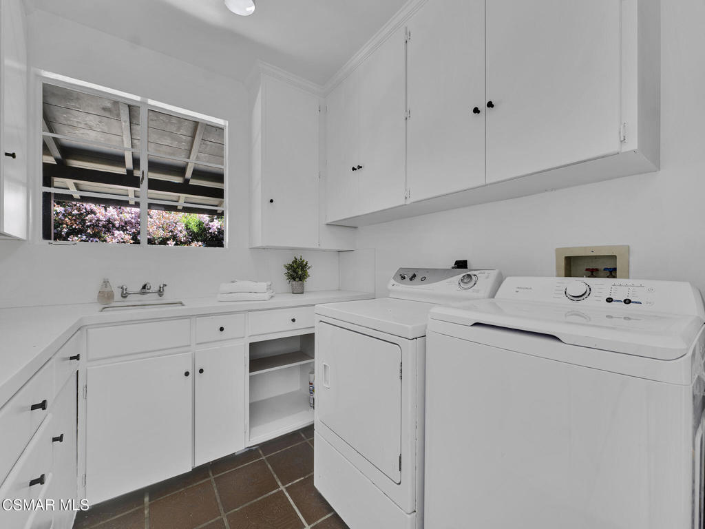 13606 Oak Canyon AvenueSherman Oaks img 74
