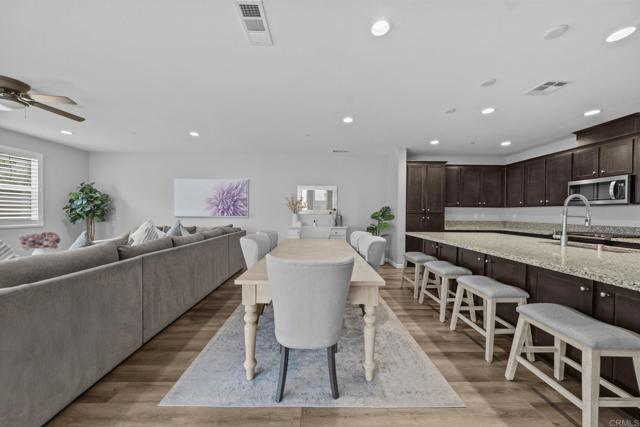 Detail Gallery Image 12 of 49 For 38589 Fairfield, Murrieta,  CA 92563 - 4 Beds | 4/1 Baths