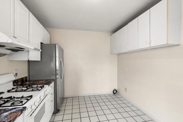 189 Lee Avenue, San Francisco CA: https://media.crmls.org/mediaz/8bbad214-fc61-4fff-a78c-3794196c703b.jpg