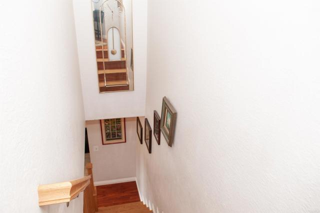 Detail Gallery Image 20 of 36 For 1523 E Windsor Rd 105b,  Glendale,  CA 91205 - 2 Beds | 1/1 Baths