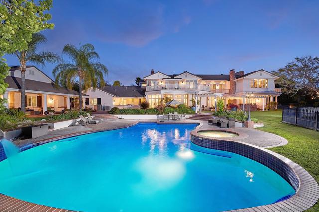 13742 Paseo Valle Alto, Poway CA: https://media.crmls.org/mediaz/8bbb8b75-5000-4056-871d-45102a46693b.jpg
