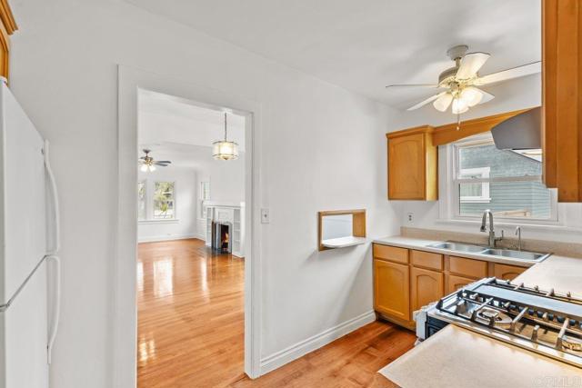 Detail Gallery Image 10 of 22 For 4570 Texas Street, San Diego,  CA 92116 - 2 Beds | 1 Baths