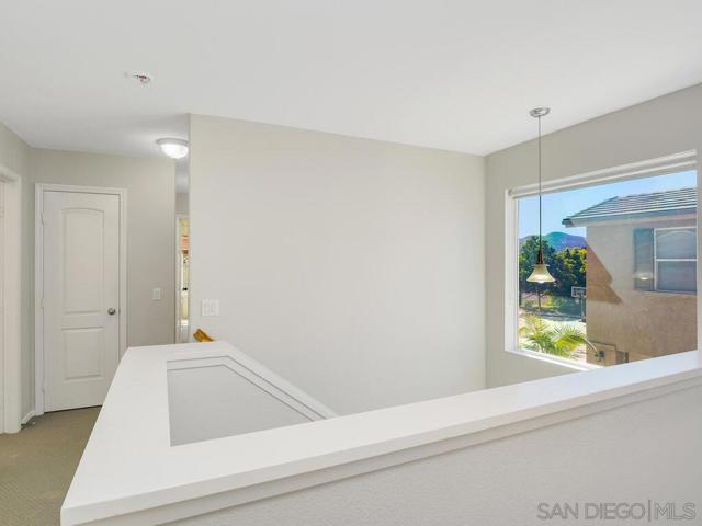 460 Chardonnay Court, San Marcos CA: https://media.crmls.org/mediaz/8bbd20eb-226a-48c9-ba63-fd09b25e3173.jpg