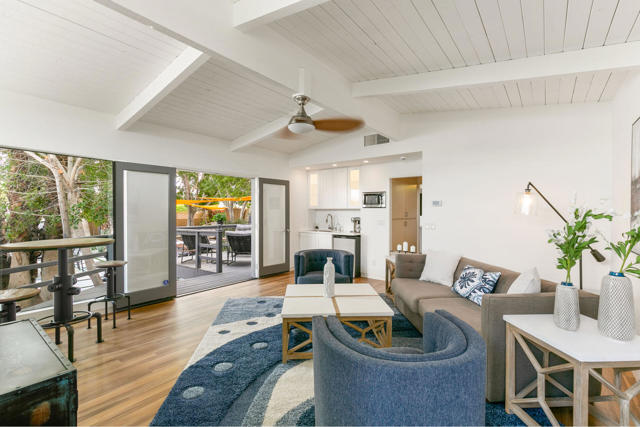 73265 Tamarisk Street, Palm Desert CA: https://media.crmls.org/mediaz/8bbe045e-95d5-42a0-b953-155d1da15f88.jpg