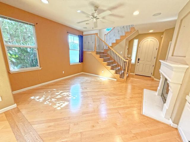 1070 E William Street, San Jose CA: https://media.crmls.org/mediaz/8bbe6358-f0fd-425b-87d4-1dd2b5ff7f4f.jpg