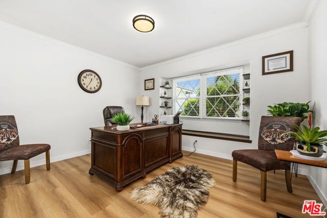 5905 S Chariton Avenue, Los Angeles CA: https://media.crmls.org/mediaz/8bc0139d-e6cc-48e7-a44d-3b8e729ed881.jpg